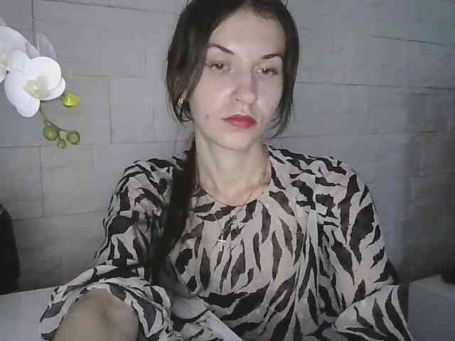 Model: JuliaWetDream