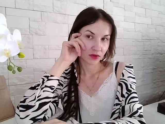 Model: JuliaWetDream