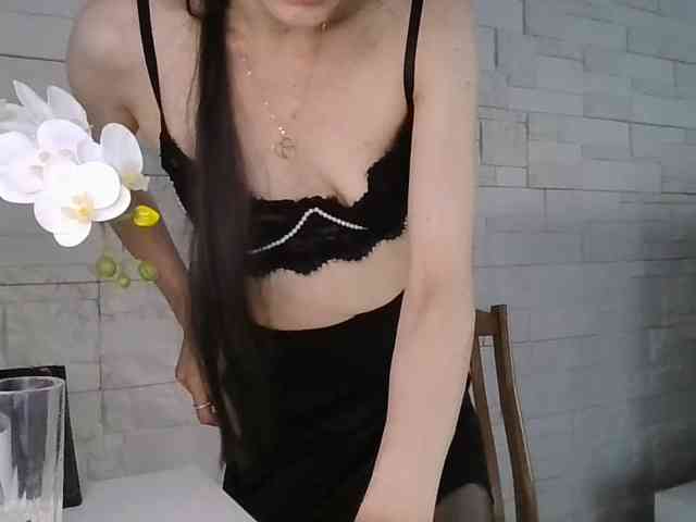 Model: JuliaWetDream