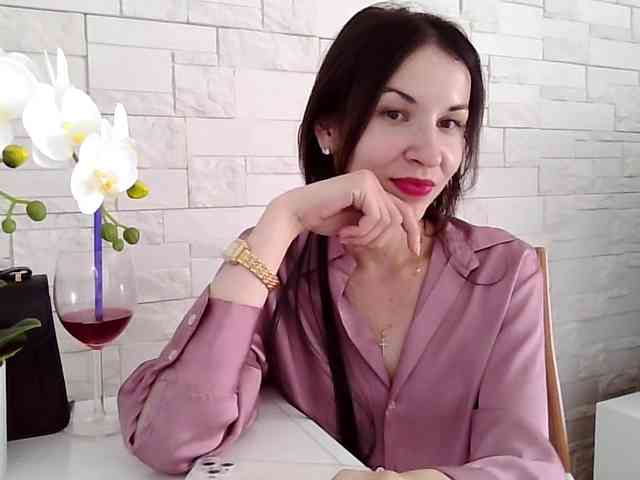 Model: JuliaWetDream