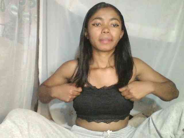 Catty01 Live Webcam on BongaCams