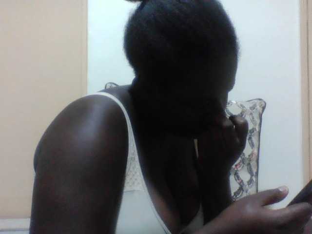 Melaningirl live cam on BongaCams