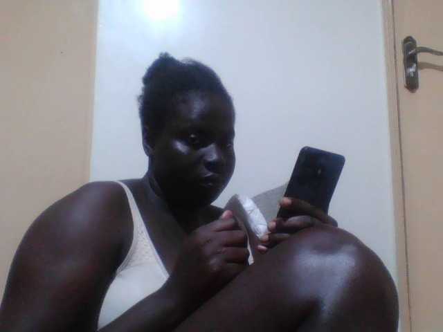 Melaningirl live cam on BongaCams