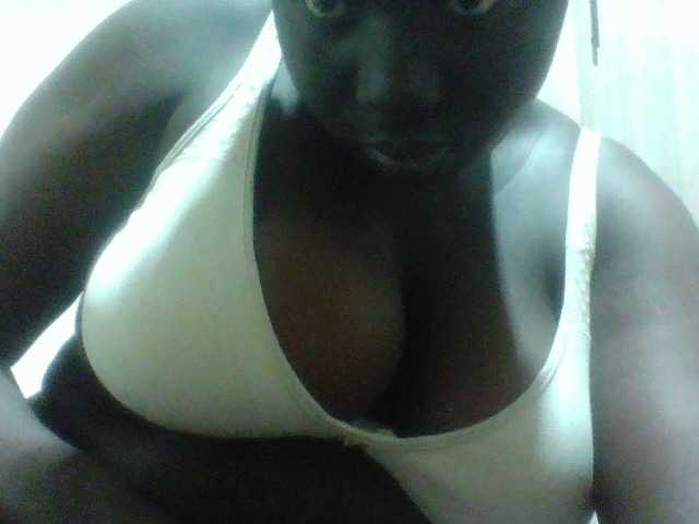 Melaningirl live cam on BongaCams