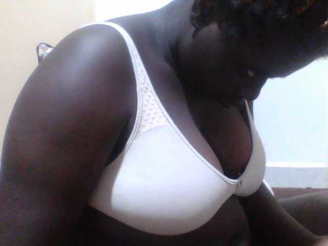 Melaningirl live webcam show