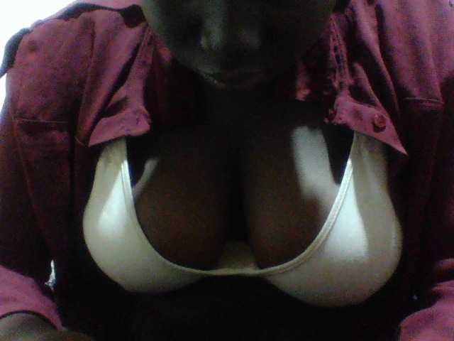 Melaningirl live cam on BongaCams