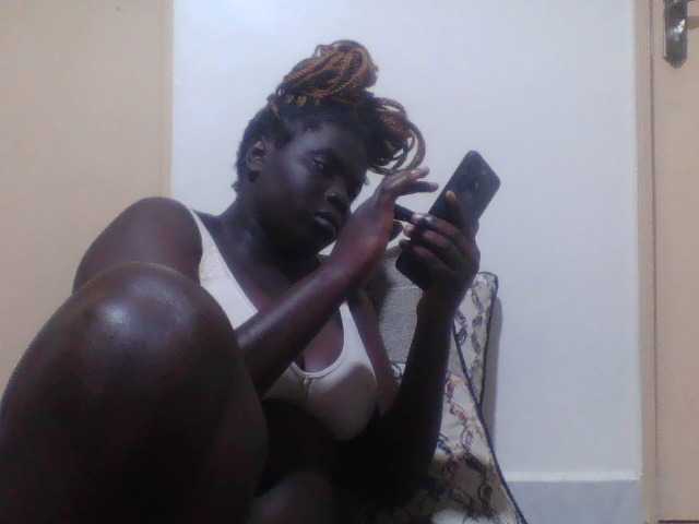 Melaningirl live webcam show