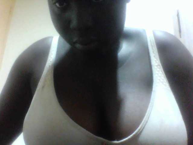 Melaningirl live cam on BongaCams