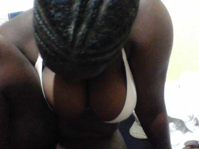 Melaningirl live cam on BongaCams
