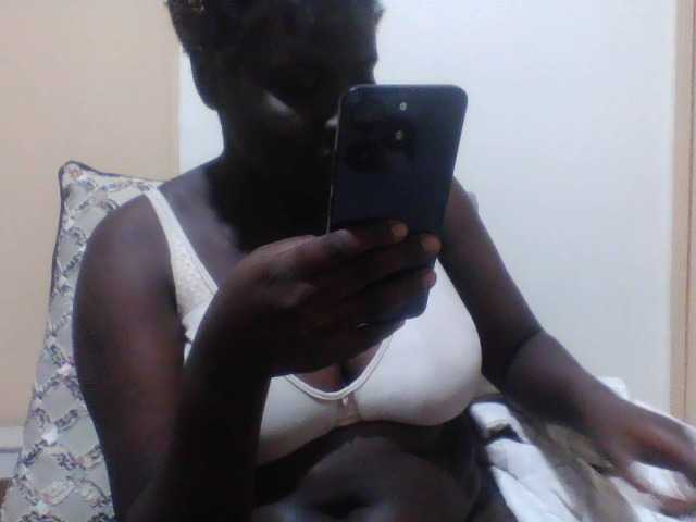Melaningirl live webcam show