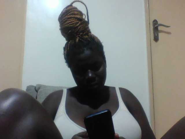 Melaningirl live webcam show