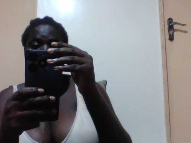Melaningirl live cam on BongaCams