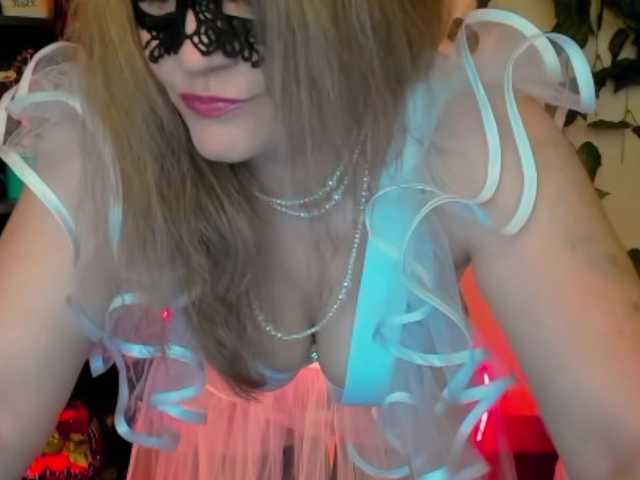Anna-juicy