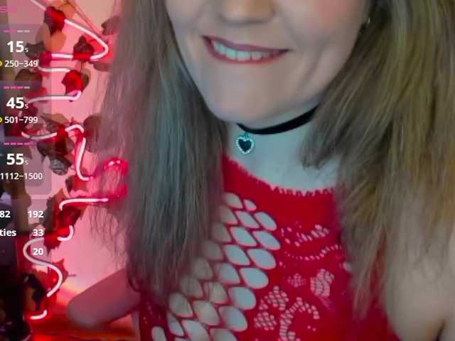 Anna-juicy's BongaCams show and profile