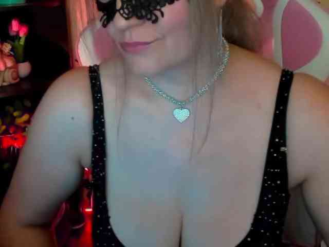 Anna-juicy webcam