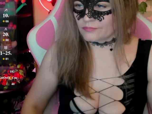 Anna-juicy webcam