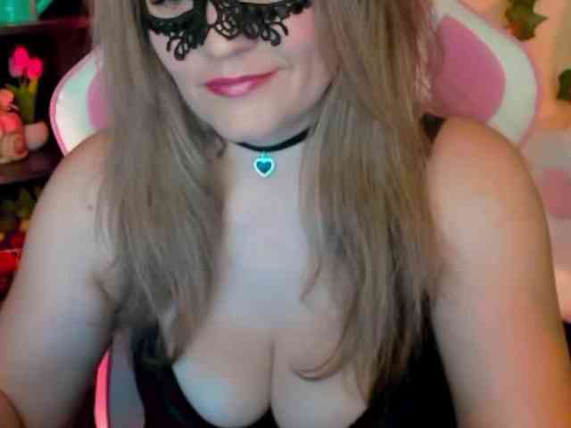 Anna-juicy webcam