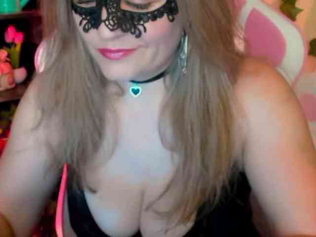Anna-juicy webcam