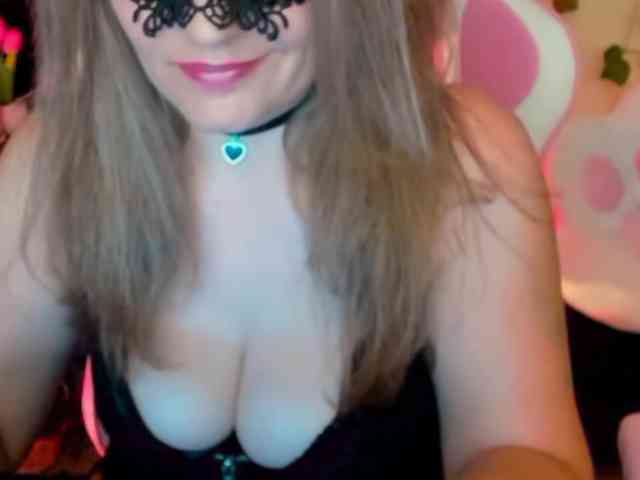 Anna-juicy webcam