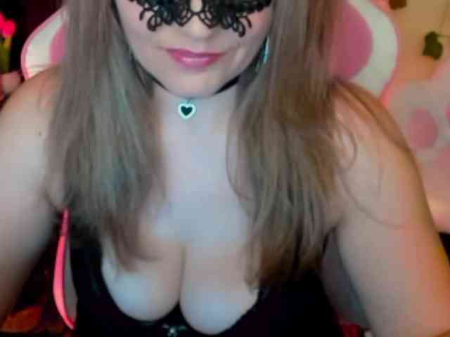 Anna-juicy webcam