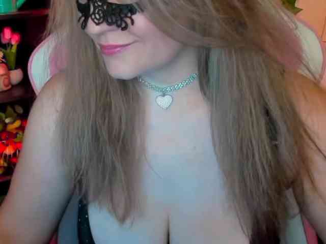 Anna-juicy webcam