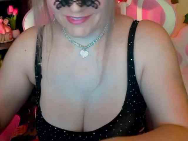 Anna-juicy webcam