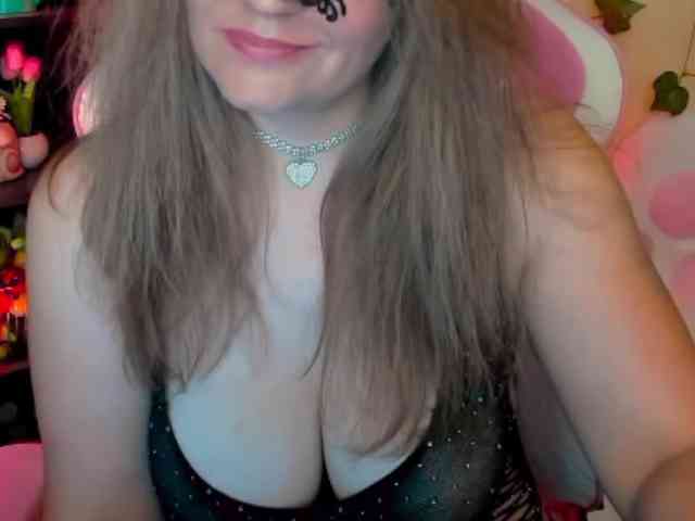 Anna-juicy webcam