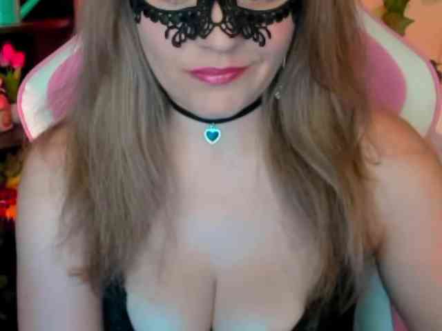 Anna-juicy webcam