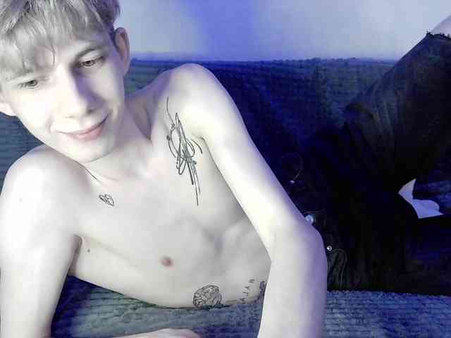 TwiShadow Live Webcam on BongaCams