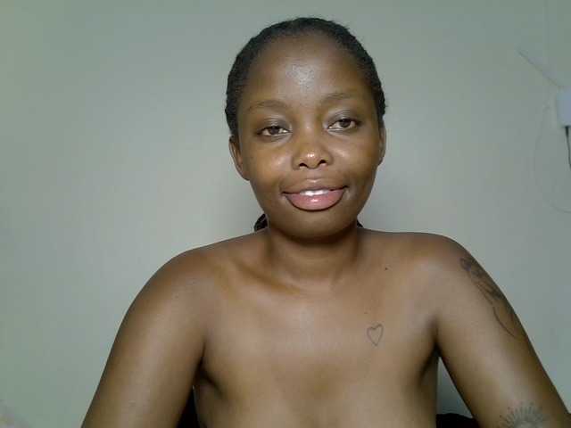 DASAH-1 live cam on BongaCams