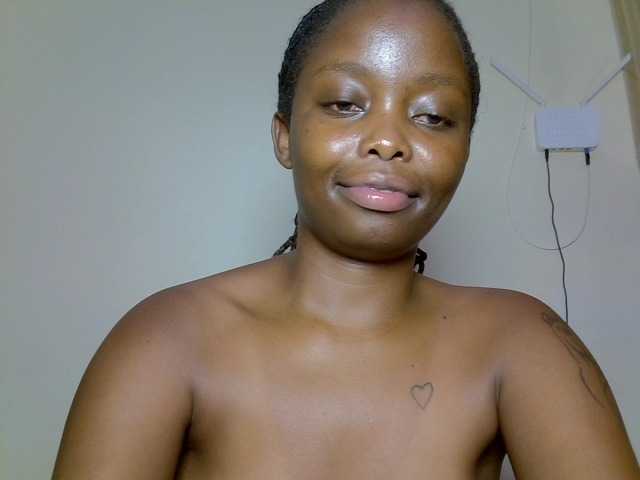 DASAH-1 live cam on BongaCams
