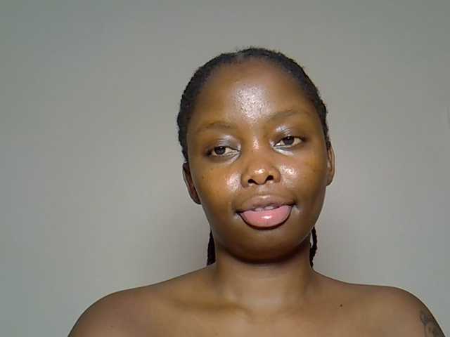 DASAH-1 live cam on BongaCams