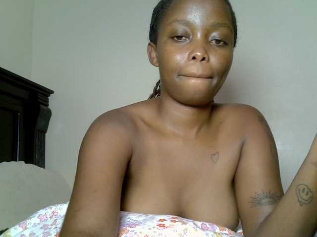 DASAH-1 live cam on BongaCams
