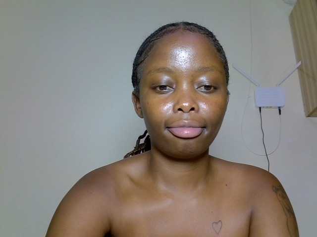 DASAH-1 live cam on BongaCams