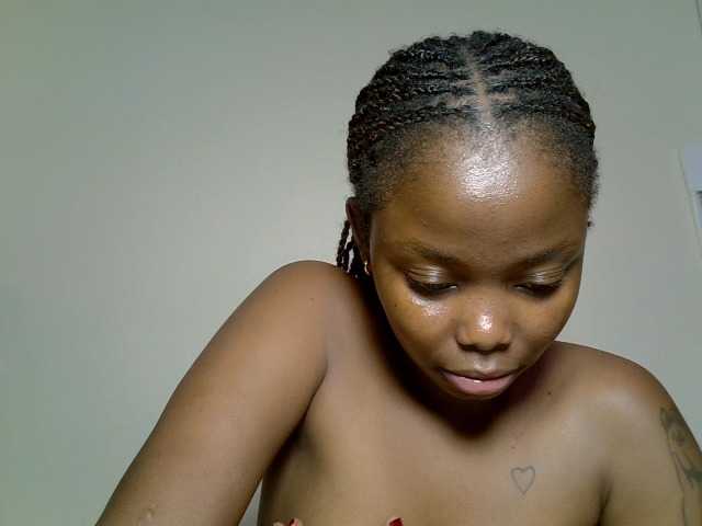 DASAH-1, 24 y/o - Live Cam on BongaCams