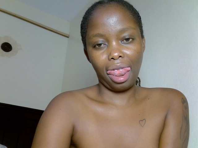 DASAH-1 live cam on BongaCams