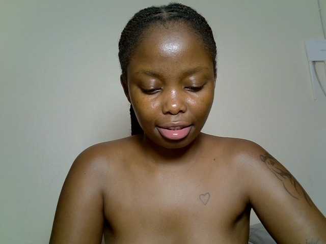 DASAH-1 live cam on BongaCams