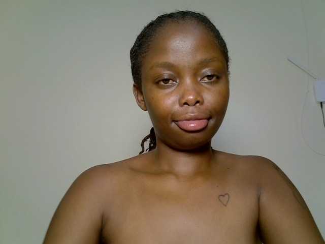 DASAH-1 live cam on BongaCams