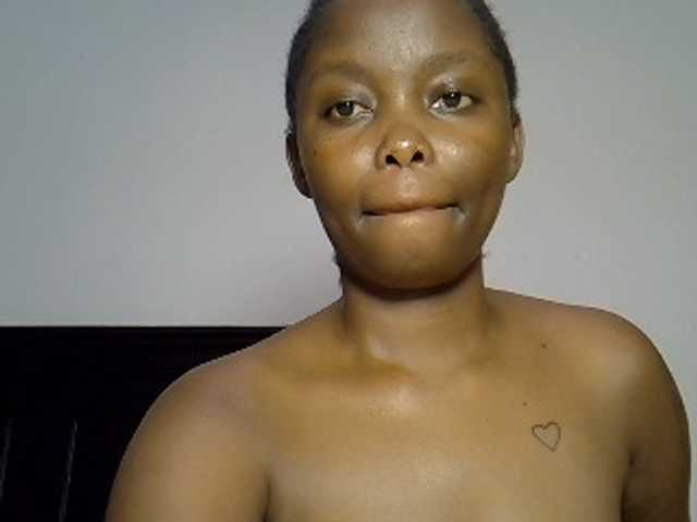 DASAH-1 live cam on BongaCams