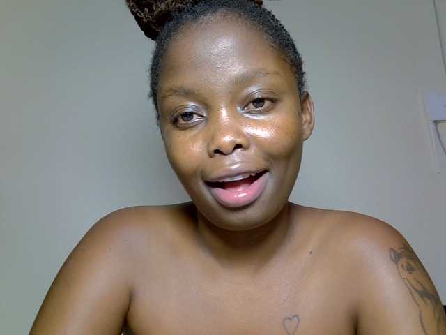 DASAH-1 live cam on BongaCams