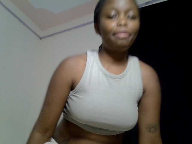DASAH-1 live cam on BongaCams
