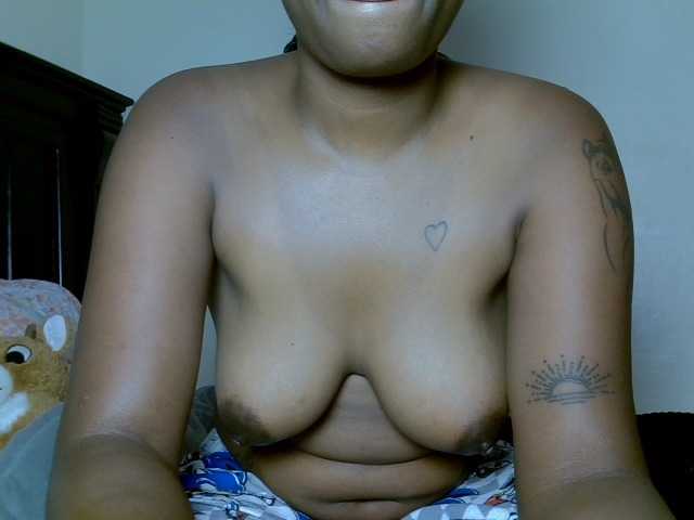 DASAH-1 live cam on BongaCams