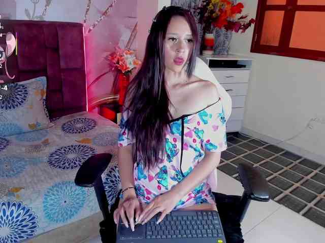 lunita-bliss webcam