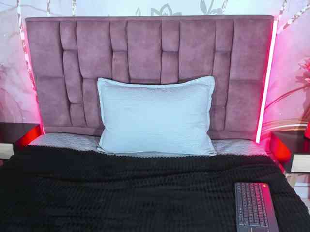 lunita-bliss webcam