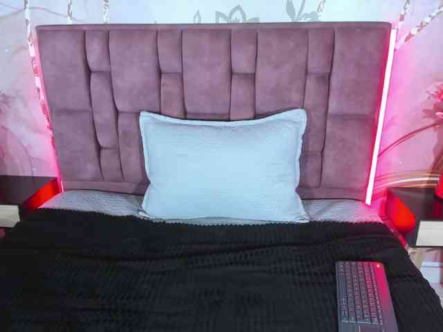 lunita-bliss webcam