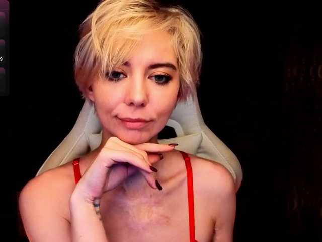 BlondIce live cam on BongaCams