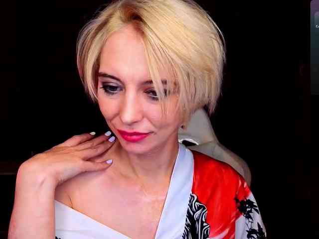 BlondIce Sex Cam Show