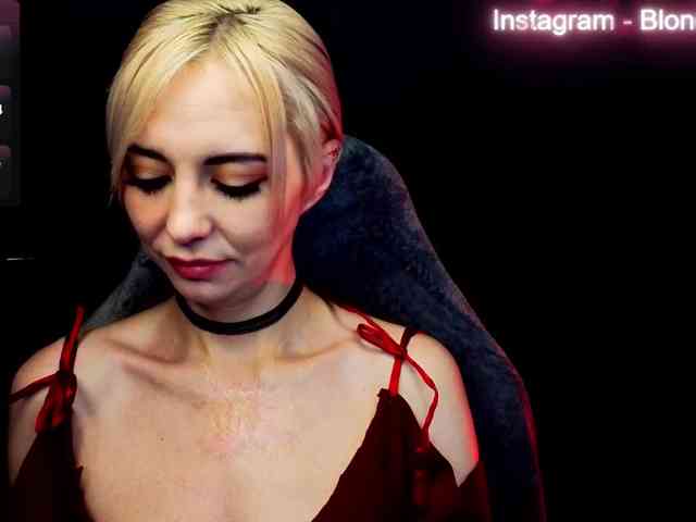 BlondIce webcam
