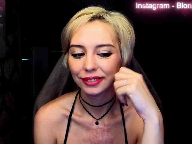 BlondIce webcam