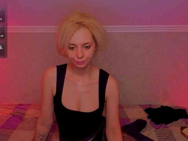BlondIce webcam